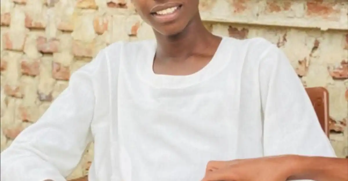 تثير واقعة اعتداء معلم على طالب في إحدى المدارس الخاصة بمدينة كوستي جدلاً واسعاً، بعدما قرر الطالب اللجوء للقضاء ثم التراجع، محملاً إدارة المدرسة المسؤولية الأخلاقية الكاملة عن "الترسبات النفسية" التي دفعته لمغادرة مقاعد دراسته.