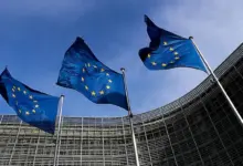 حذّر الاتحاد الأوروبي الثلاثاء من أن عزم قوات الدعم السريع تنظيم امتحانات شهادة ثانوية موازية في مناطق سيطرتها يمثل "دعوة ضمنية للانفصال"، في خطوة تثير مخاوف جديّة من تكريس تقسيم السودان الغارق في الحرب منذ ثلاث سنوات.